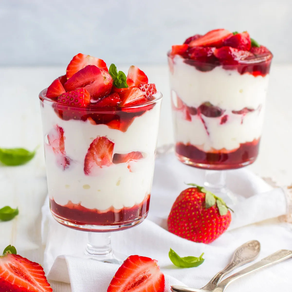Strawberries & Cream Medium Soy Candle